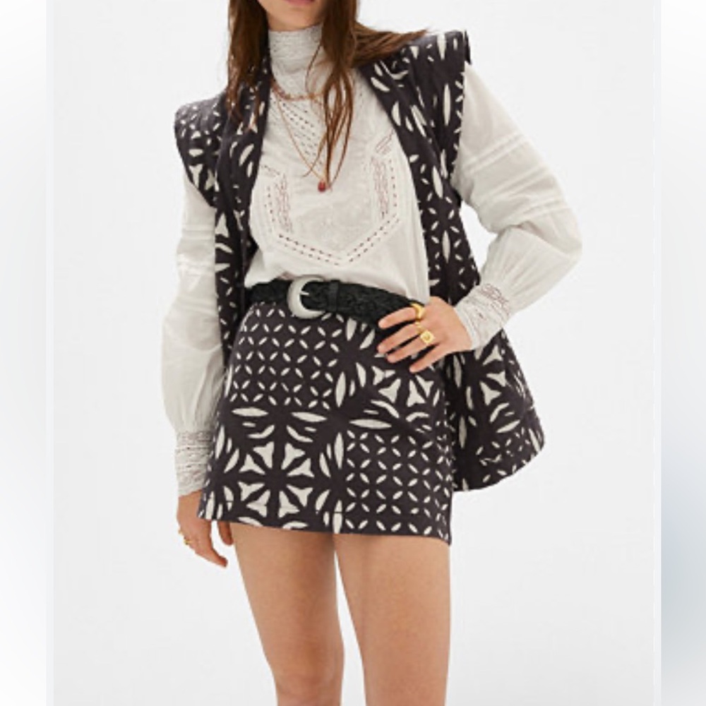 New MANGO Two Piece embroidered gilet Vest Skirt Set Hand Embroidered Size L/8